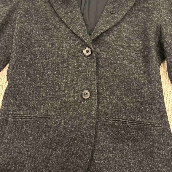 VINCE WOOL BLEND GRAY BLAZER WOMEN'S SIZE 6-8 RUNS SMALL - Picture 4 of 12